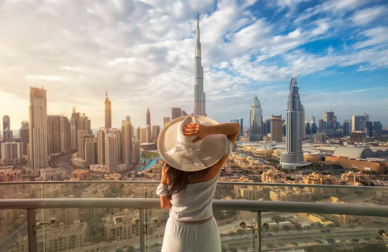 Régime fiscal des influenceurs français installés à Dubaï