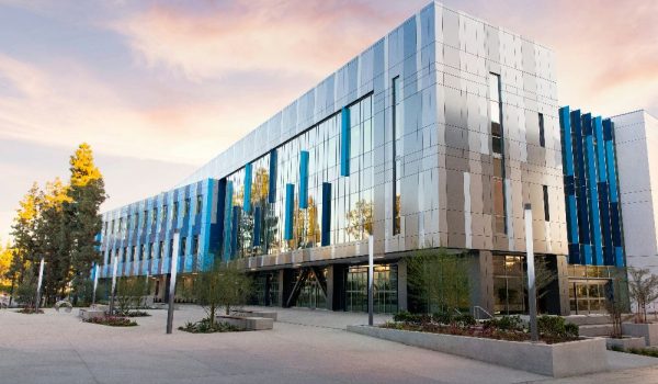 وصول مصرفي لمجموعة أعمال دولية